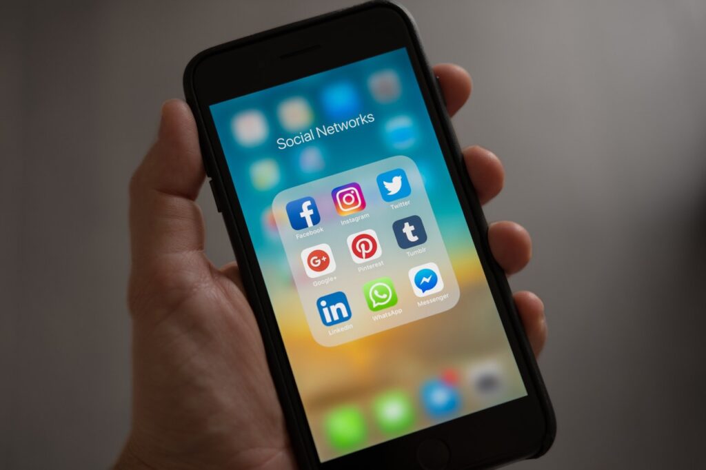 Quais as funções do WhatsApp modificado? 1 whatsapp modificado o que e