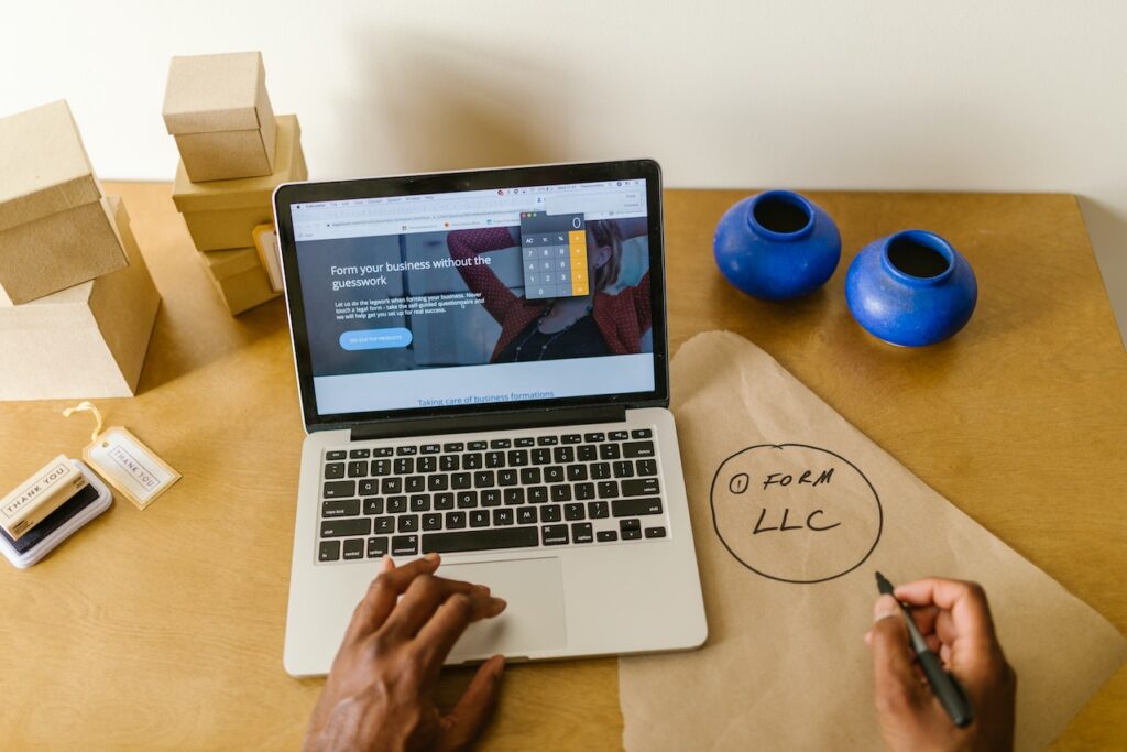 Quero abrir uma loja online! Por onde começar? 3 pexels rodnae productions 7310202