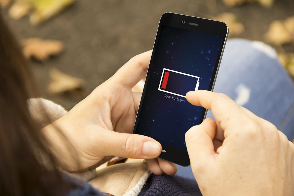 Celular com bateria durável: 6 dicas para não ficar na mão 1 bateria celular