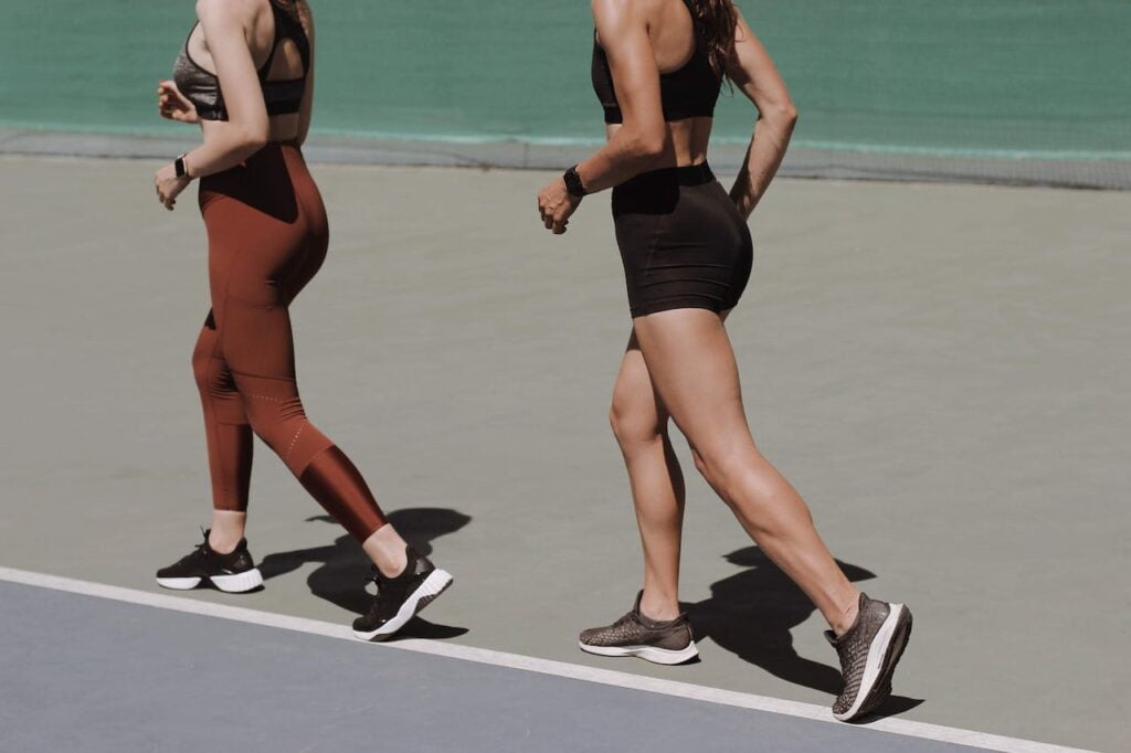 tênis feminino colorido